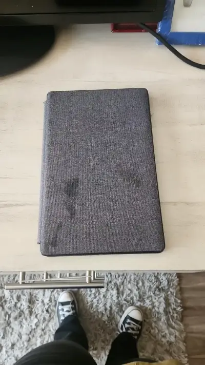 Tablet Lenovo, con lapiz, con teclado y funda gris - miniatura 2