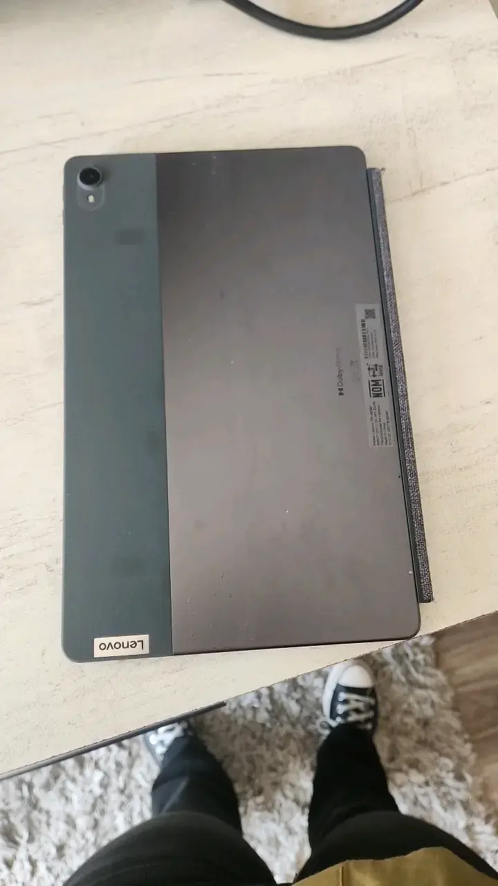 Tablet Lenovo, con lapiz, con teclado y funda gris - 4