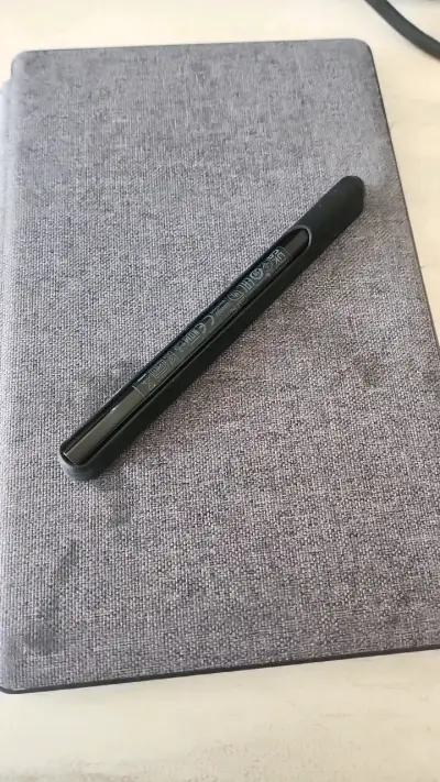 Tablet Lenovo, con lapiz, con teclado y funda gris - miniatura 6