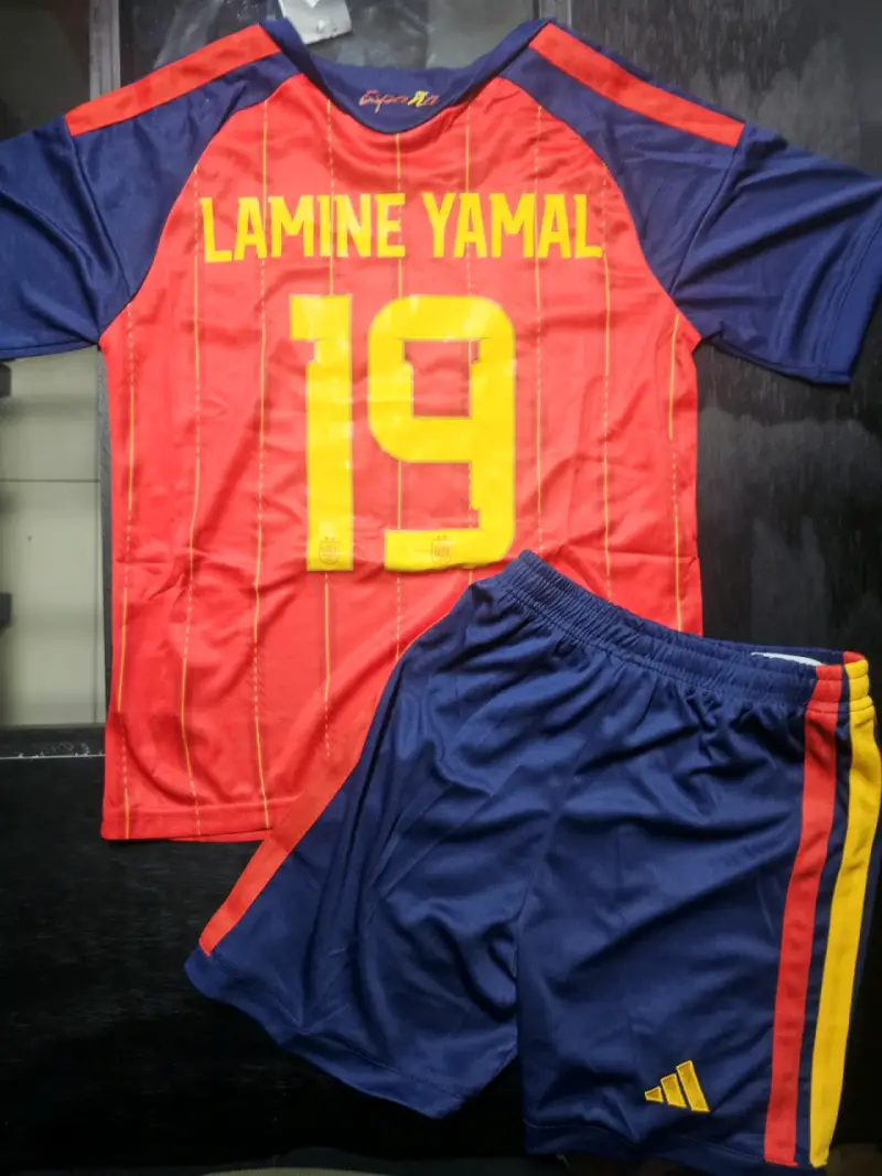 Conjunto de fútbol España Lamine Yamal para niños - 2