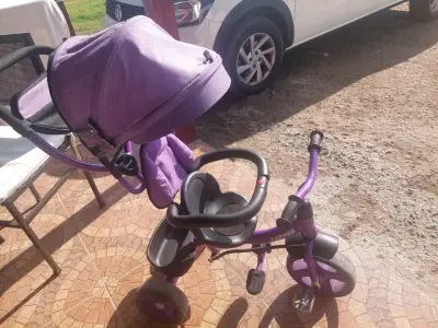 Triciclo para niños Bebesit morado con toldo - miniatura 2