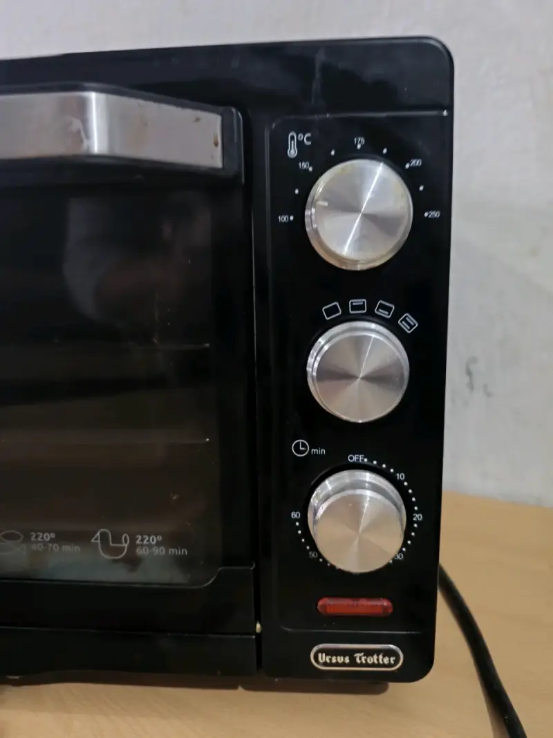 Horno Eléctrico Ursus Trotter 25L en Buen Estado - 2