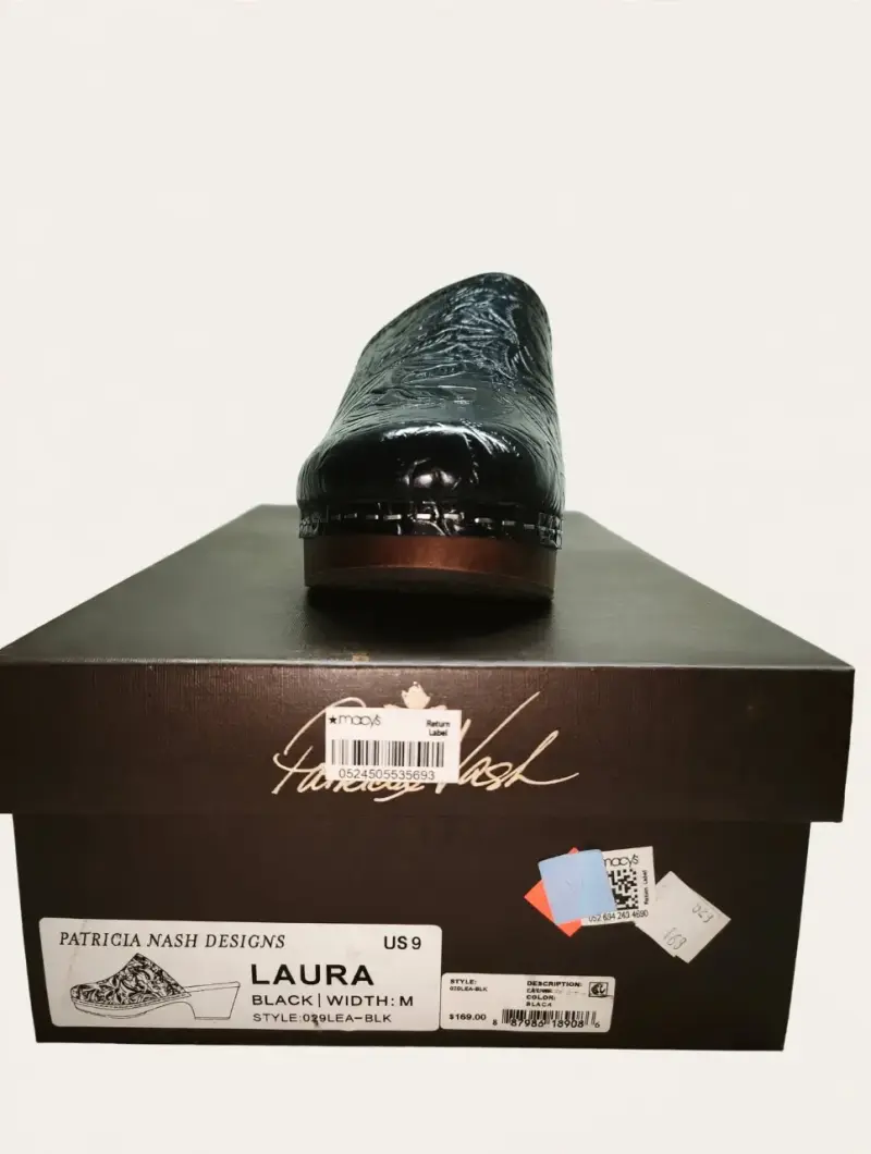 Zuecos de cuero negro con tacón de madera - 4