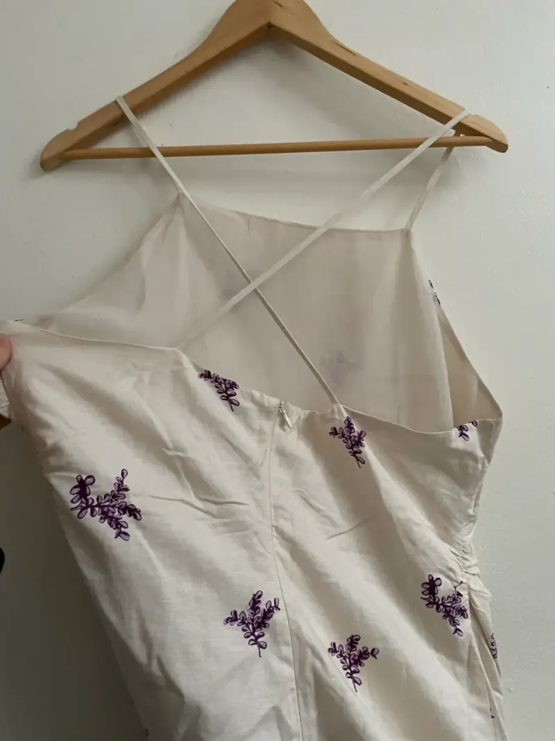 Vestido de tirantes con bordado floral - 1