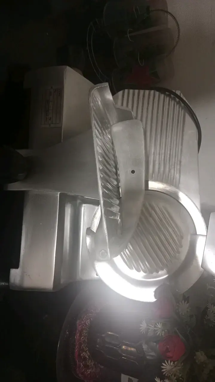 Cortadora de fiambres Noaw en buen estado - 1
