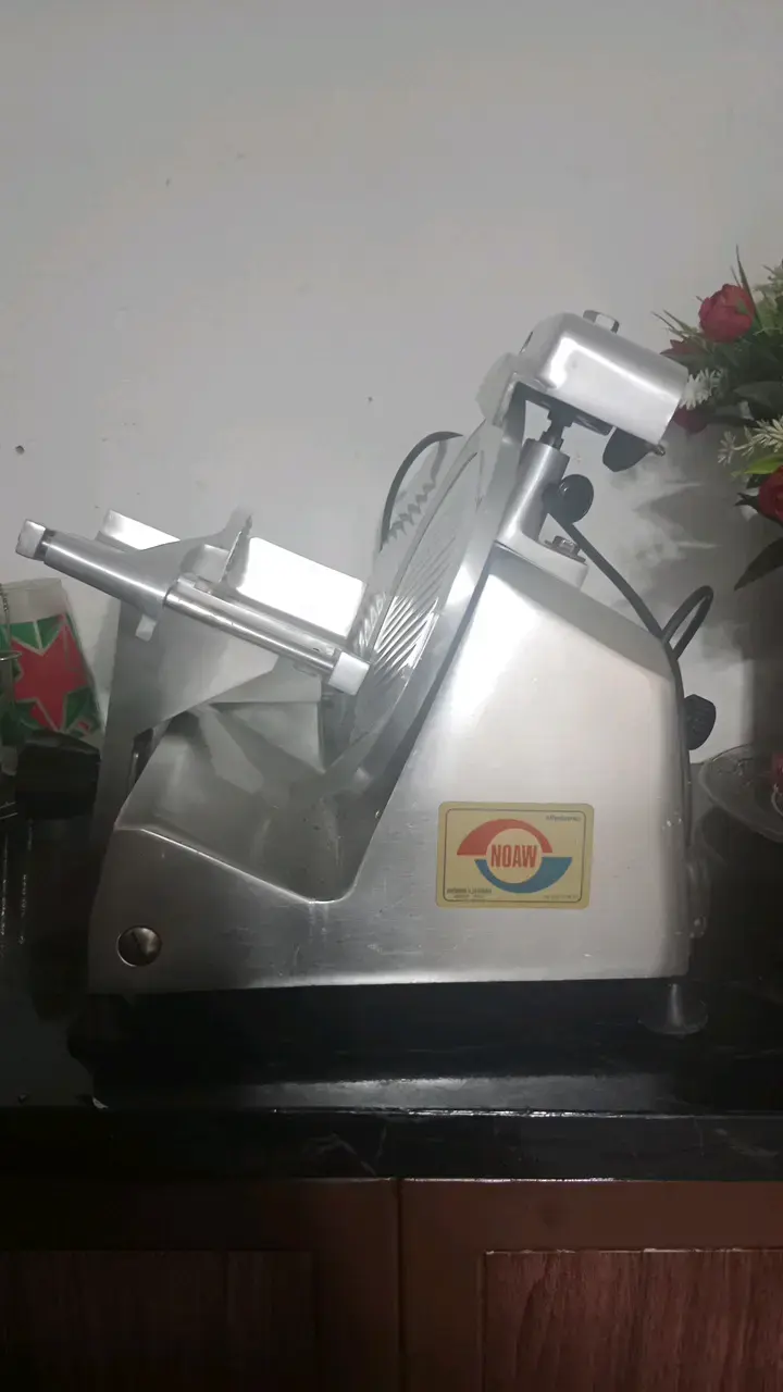 Cortadora de fiambres Noaw en buen estado - 2