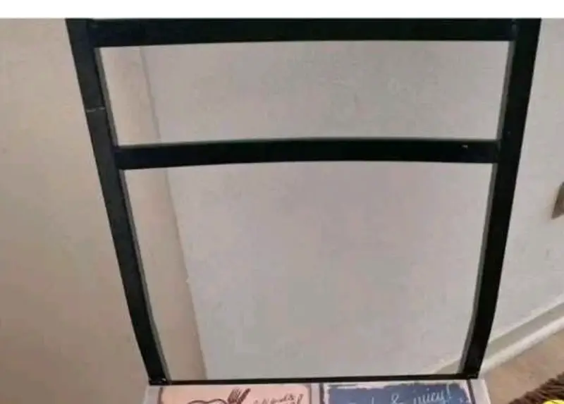 Silla alta con diseño retro en asiento - 2