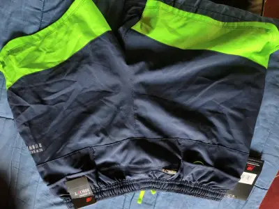 Shorts deportivos New Balance azul y verde - miniatura 2