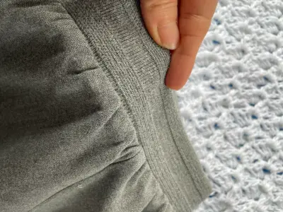 Pantalones de vestir gris para mujer - miniatura 2