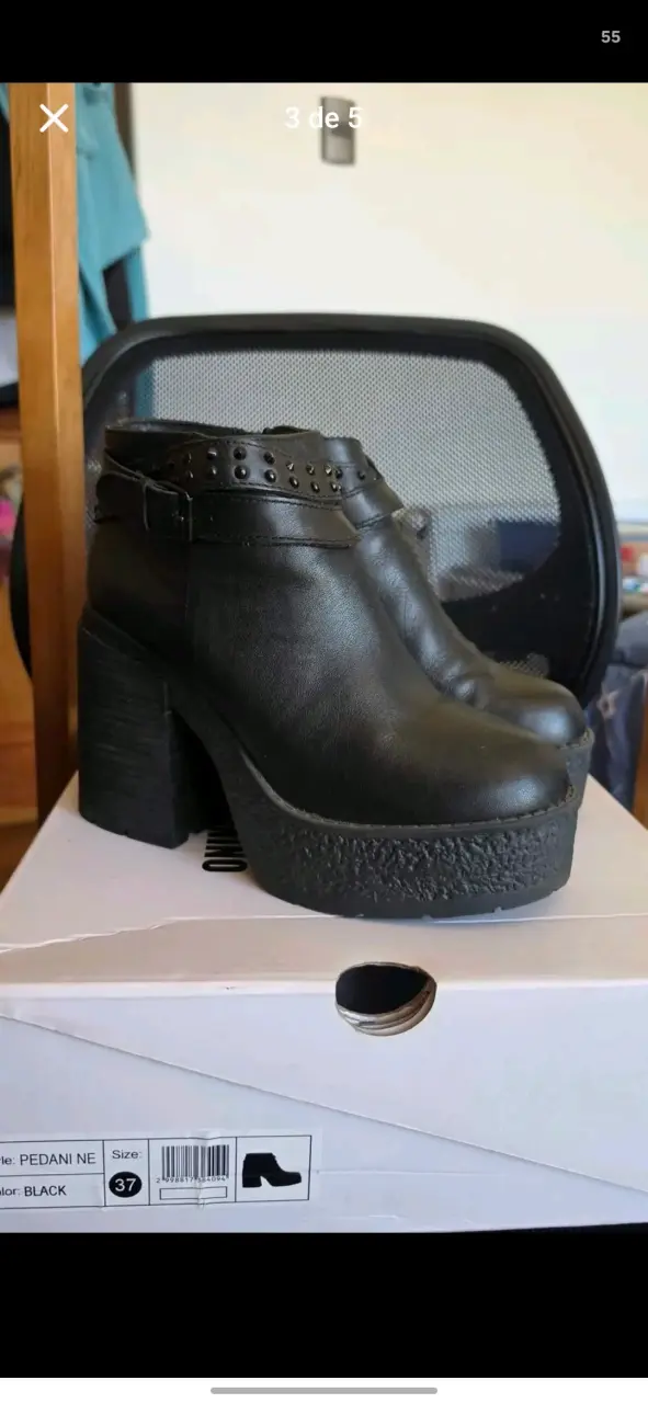Botines de cuero negro con plataforma y tachas - 3
