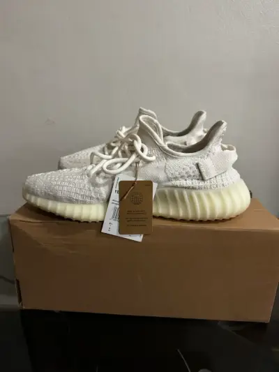 Zapatillas Yeezy Boost 350 V2 Blancas - miniatura 2