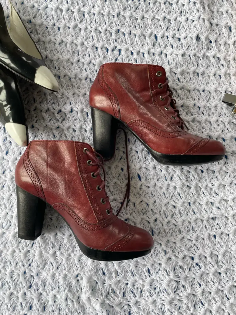 Botines de cuero burdeos Zara Woman con tacón alto - 4