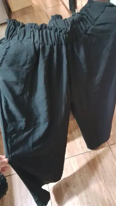 Pantalones negros de tiro alto para mujer - miniatura 1