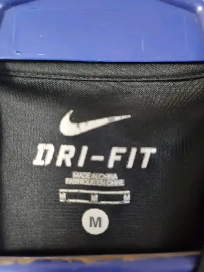 Polera deportiva Nike Dri-Fit negra - miniatura 3