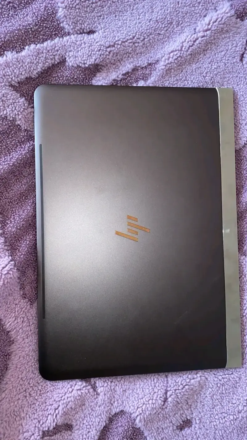 Laptop HP Spectre x360 en buen estado - 1