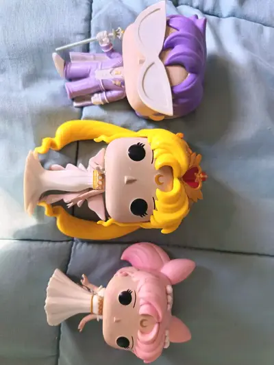 Set de figuras coleccionables estilo anime - miniatura 1