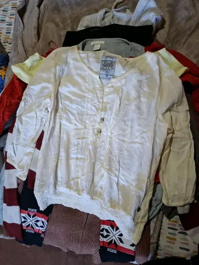 Lote de blusas y camisas para mujer - miniatura 3