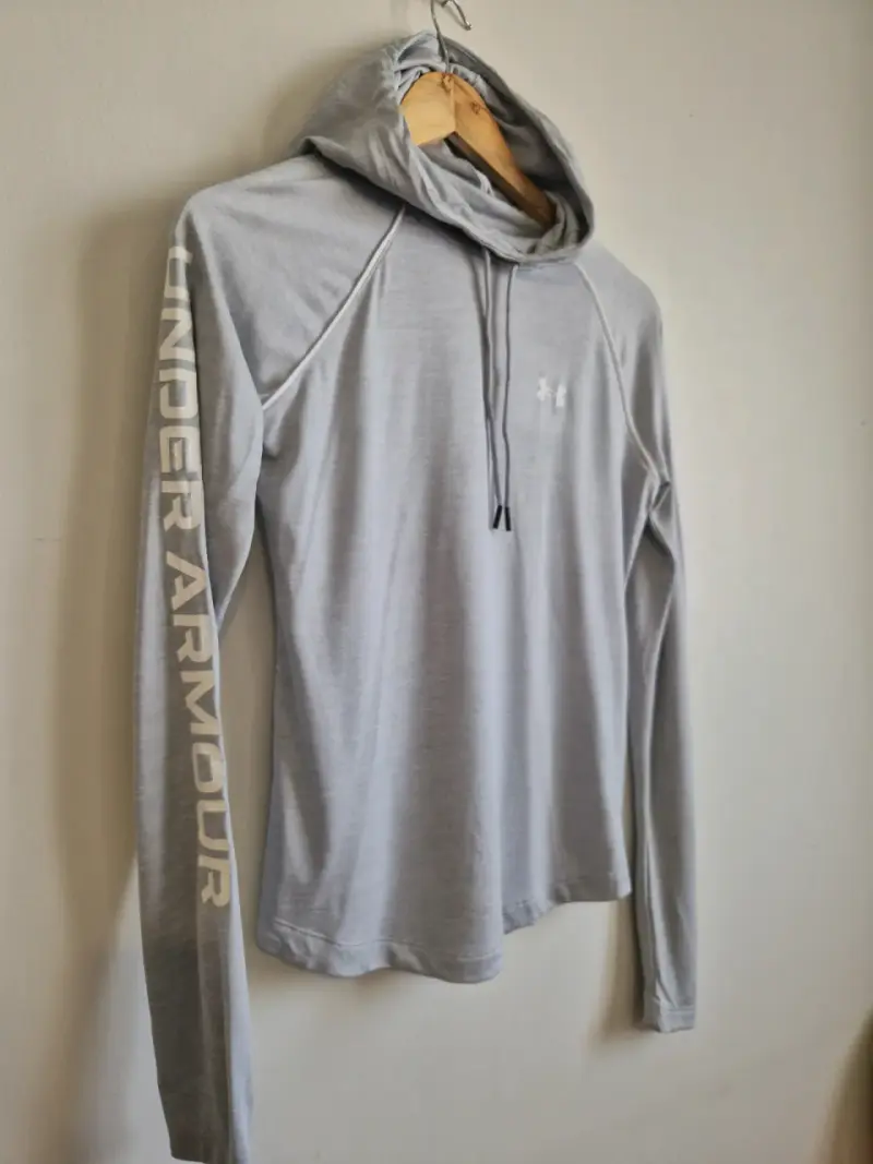Polerón con capucha Under Armour gris - 2