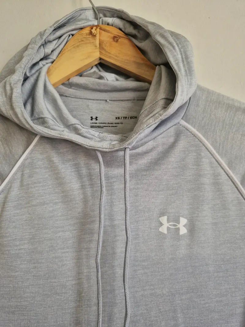 Polerón con capucha Under Armour gris - 4