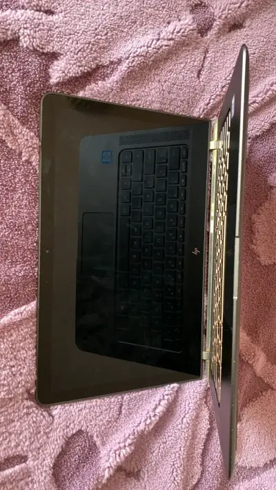 Laptop HP Spectre x360 en buen estado - miniatura 5