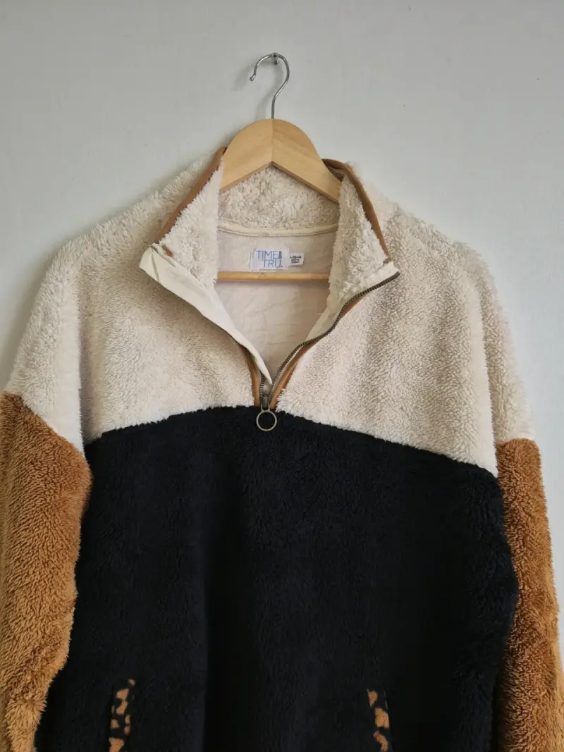 Polerón Sherpa con cierre y diseño tricolor - 3