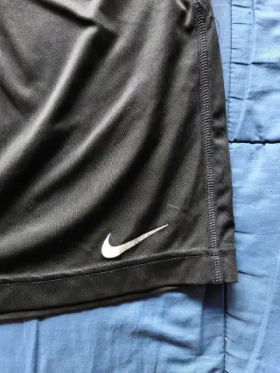 Shorts deportivos Nike Dri-Fit negros talla L - miniatura 2