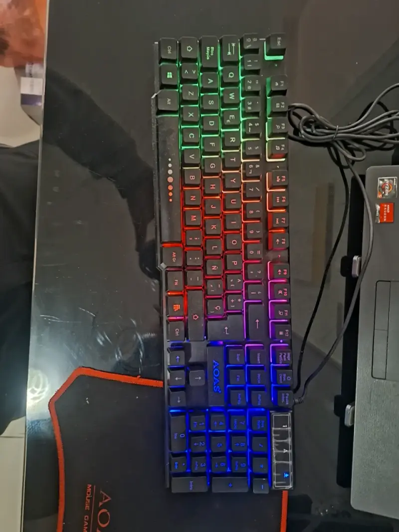 Teclado mecánico retroiluminado AOAS RGB