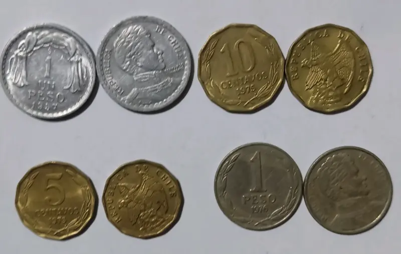 Colección de monedas antiguas variadas de Chile - 4