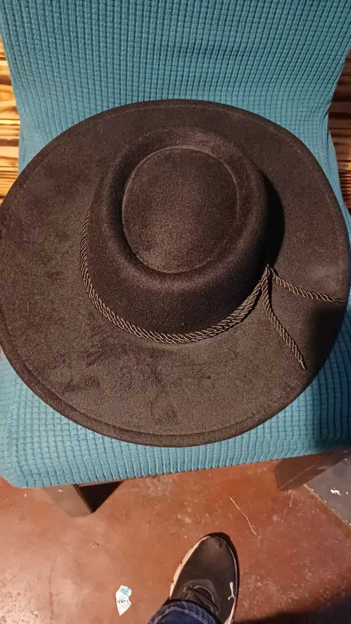 Traje de huaso talla 6-8 - 1