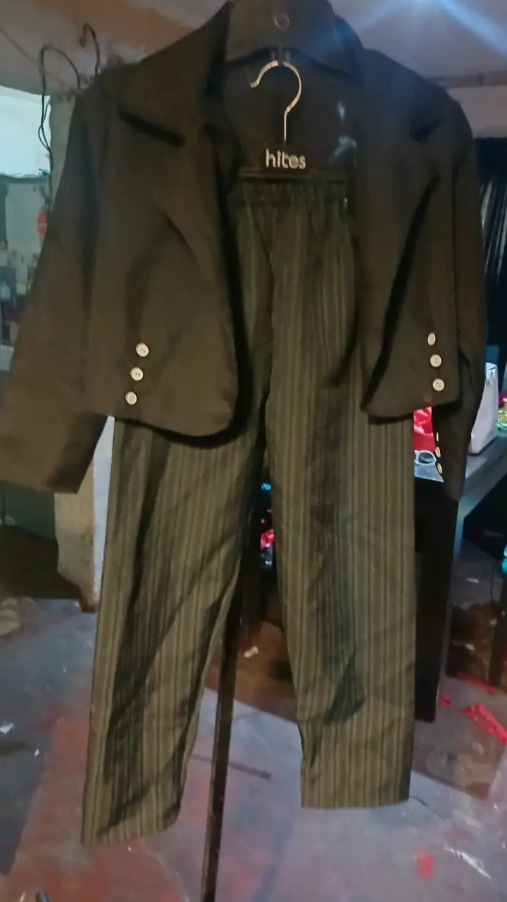 Traje de huaso talla 6-8 - 2