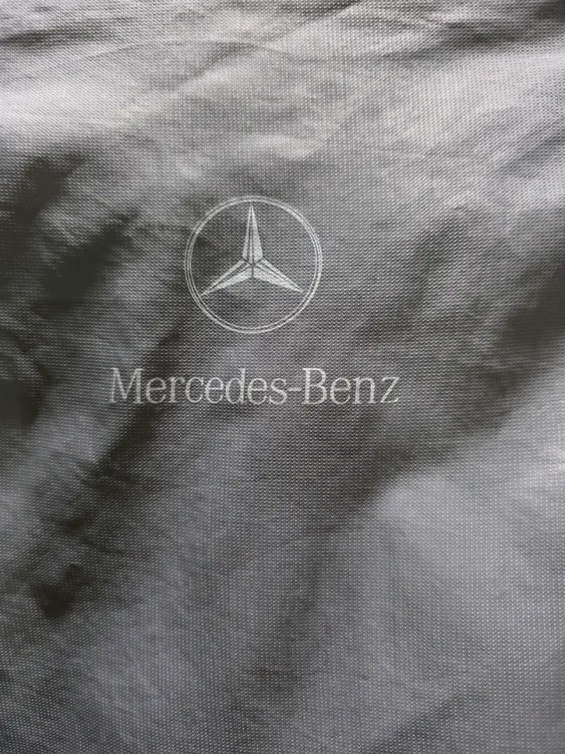 Chaqueta Mercedes-Benz Fórmula Uno gris - 2