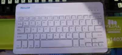 Teclado Bluetooth Slim Philco B-1001 Blanco - miniatura 1