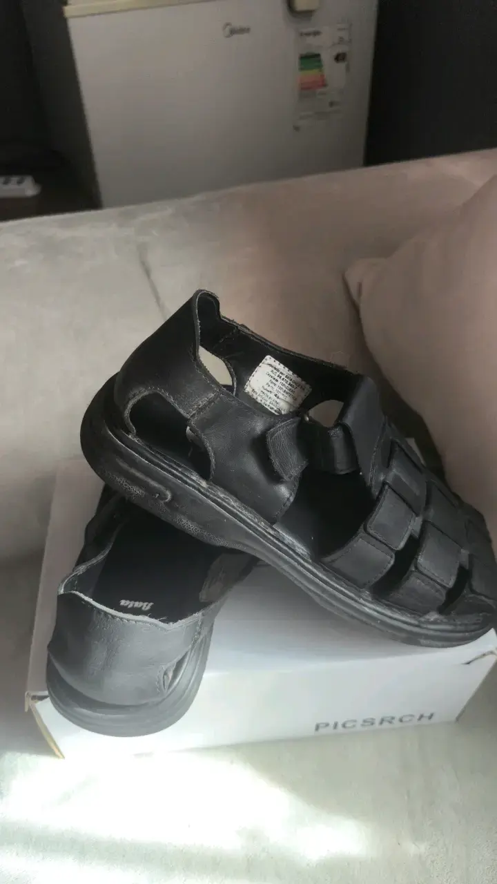 Sandalias de cuero negro para hombre Bata - 4