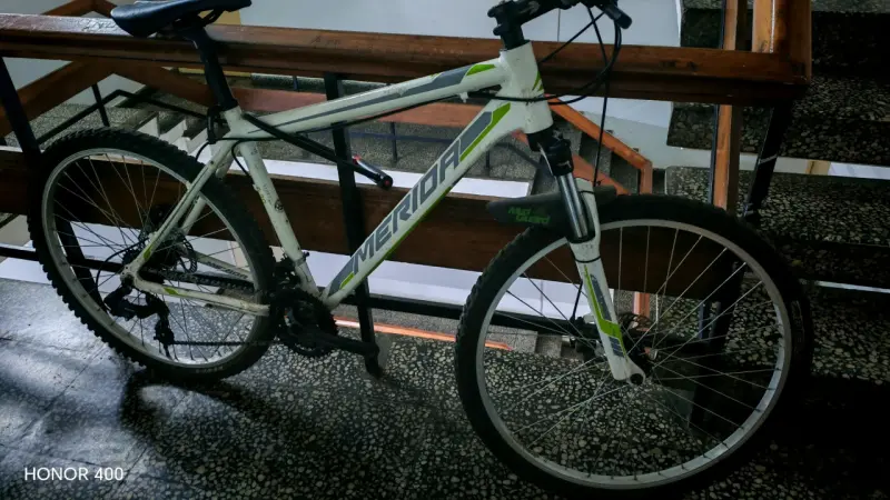 Bicicleta montaña Merida blanca y verde - 2