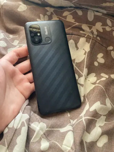 Redmi 12c sin detalle carcasa 64 rom 3 ram - miniatura 3