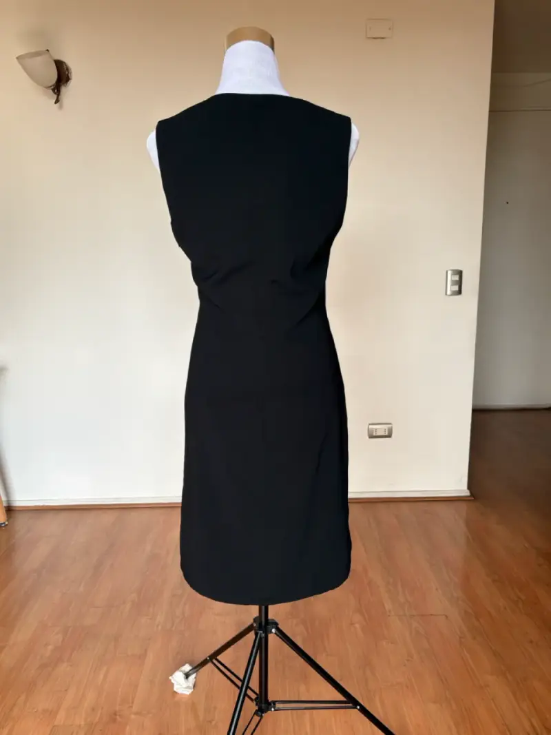 Vestido negro elegante sin mangas Asya - 3