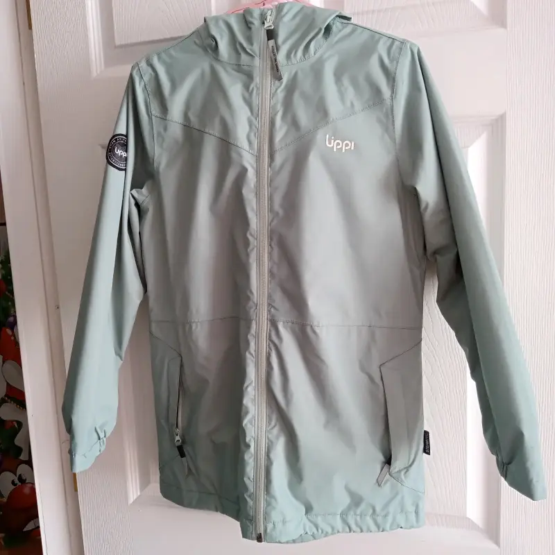 Chaqueta impermeable, con polar por dentro . - 1