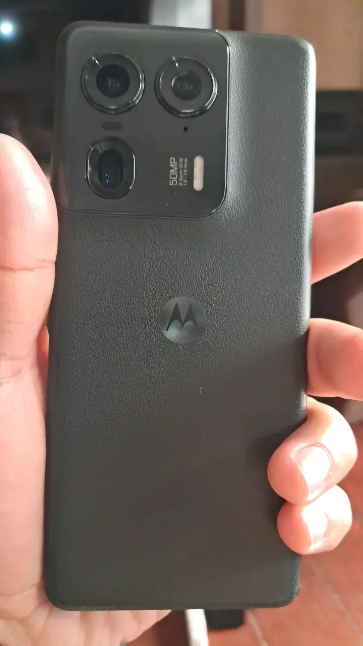 Smartphone Motorola Edge 50 Ultra 512GB Negro - 2