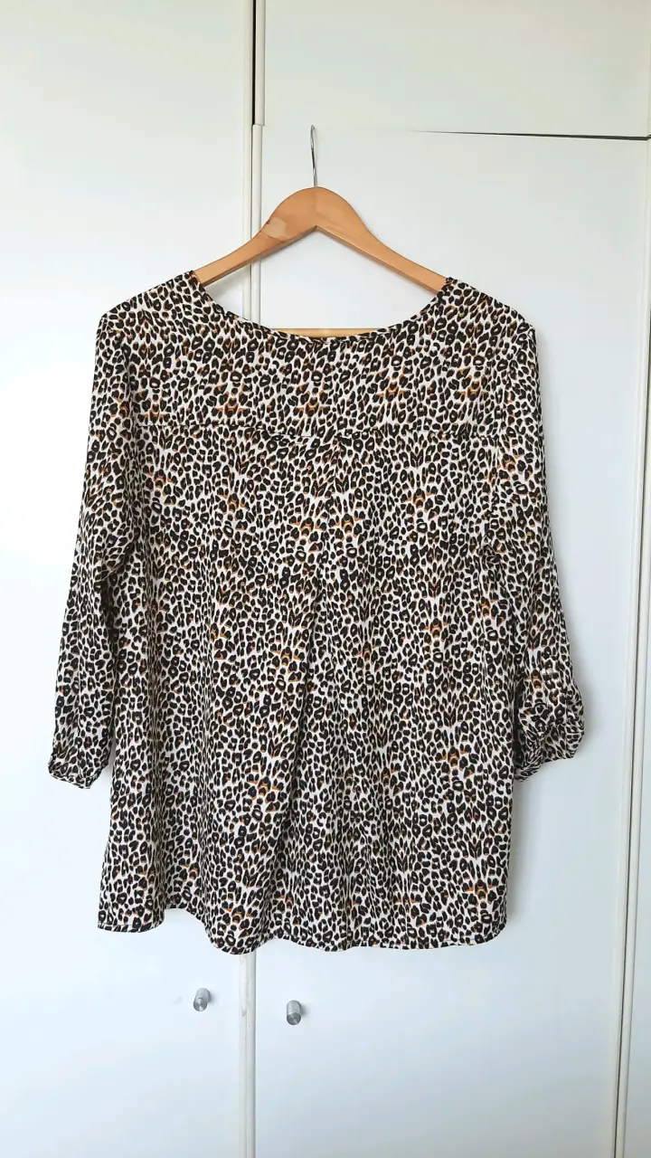 Polera University Club - 2