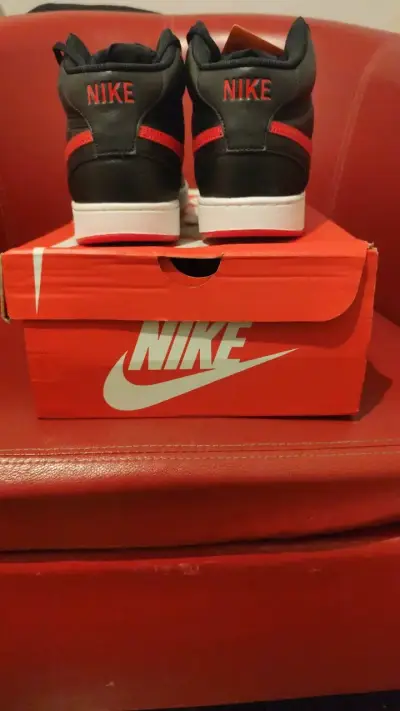 Zapatillas Nike Court Vision Mid Negras y Rojas - miniatura 3