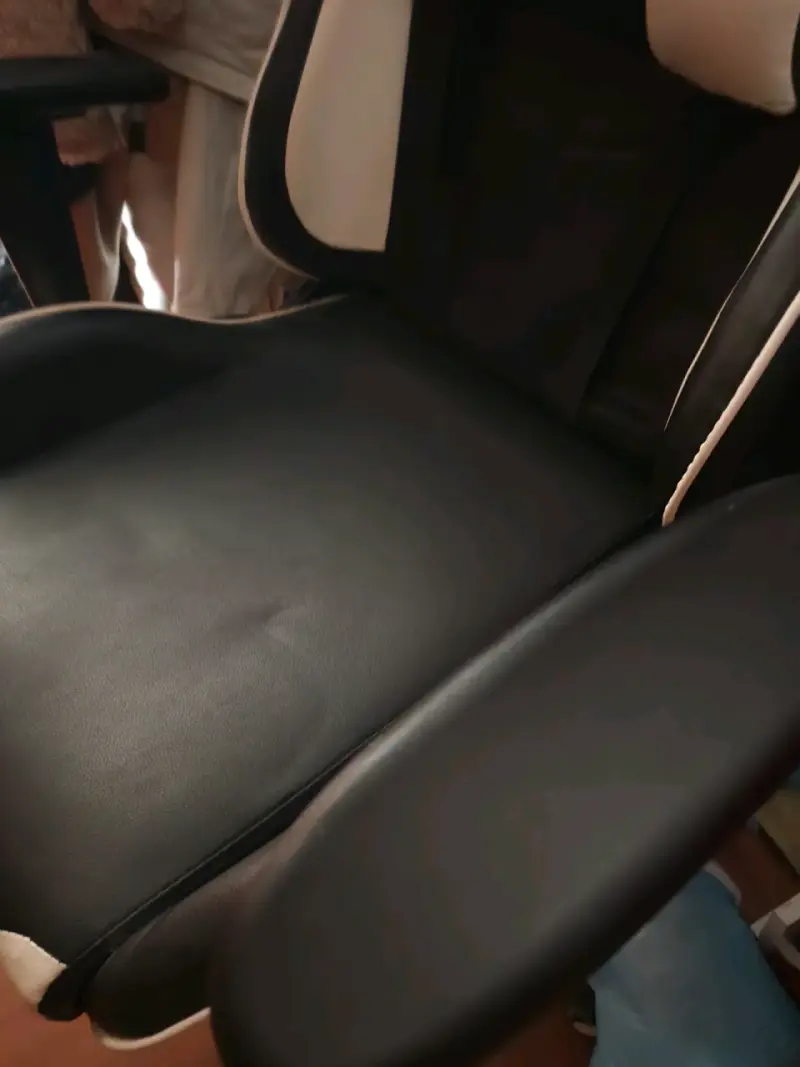 Silla Gamer Viper Negra y Blanca Ergonómica - 2