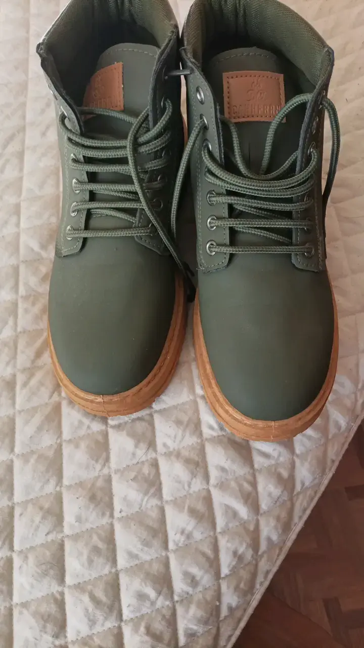 Botas verdes de hombre estilo casual - 1