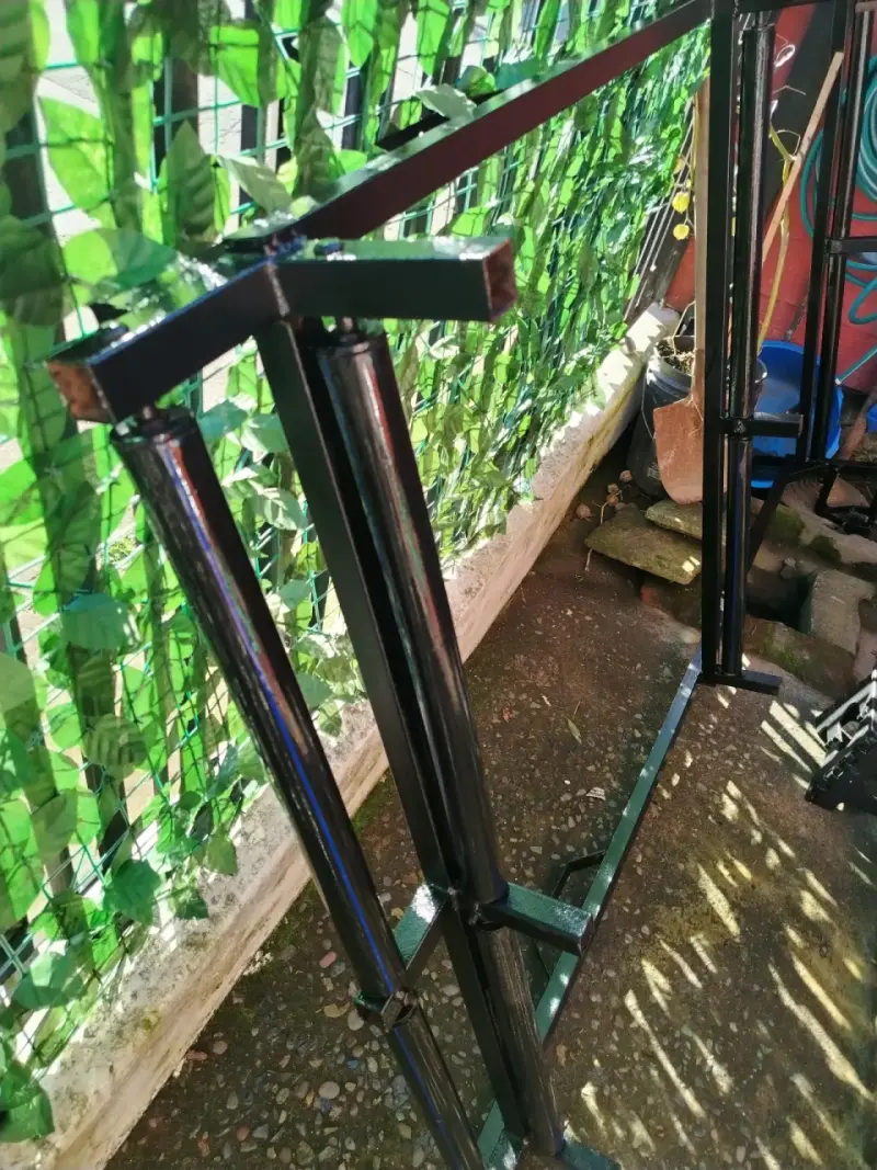 Porta escalera para vehículo L200 - 1