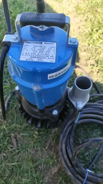 Bomba sumergible Tsurumi HS2.4S-53 azul - miniatura 3