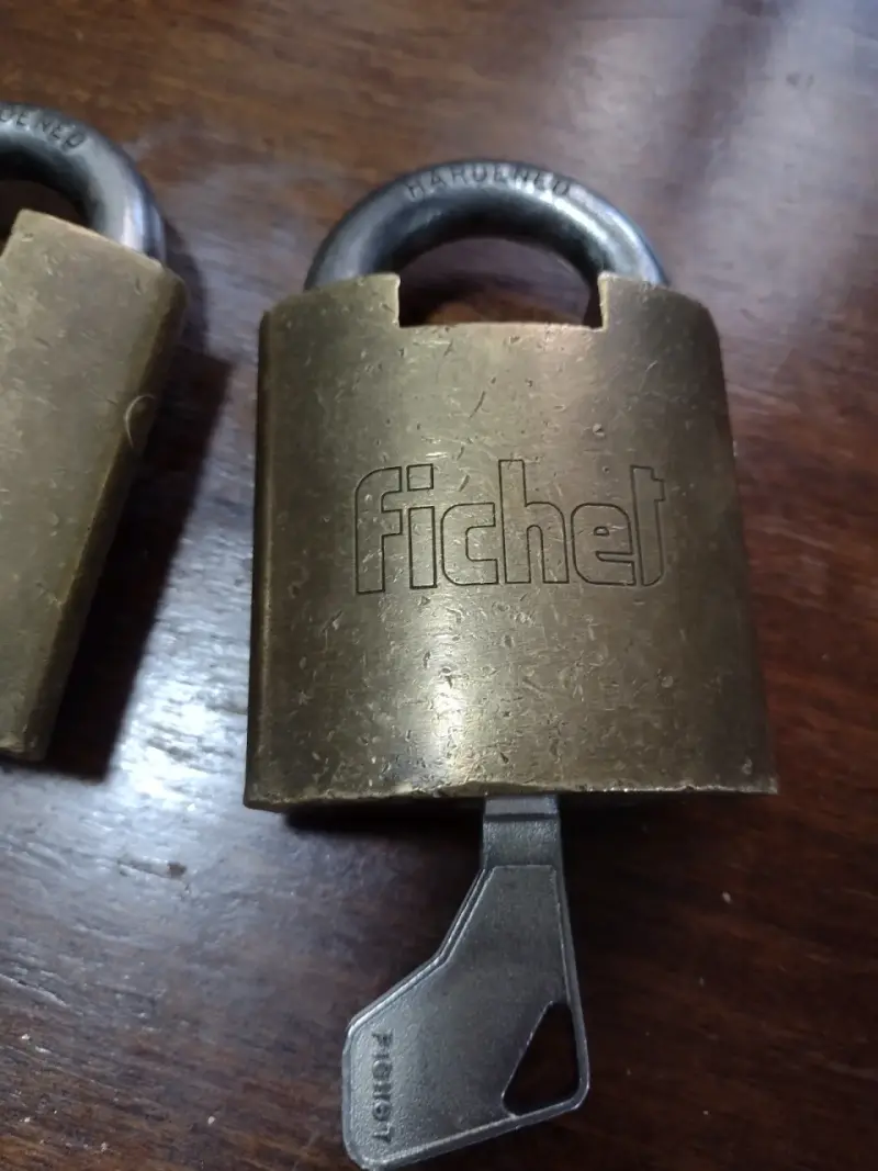 Candado de seguridad Fichet con llave - 3