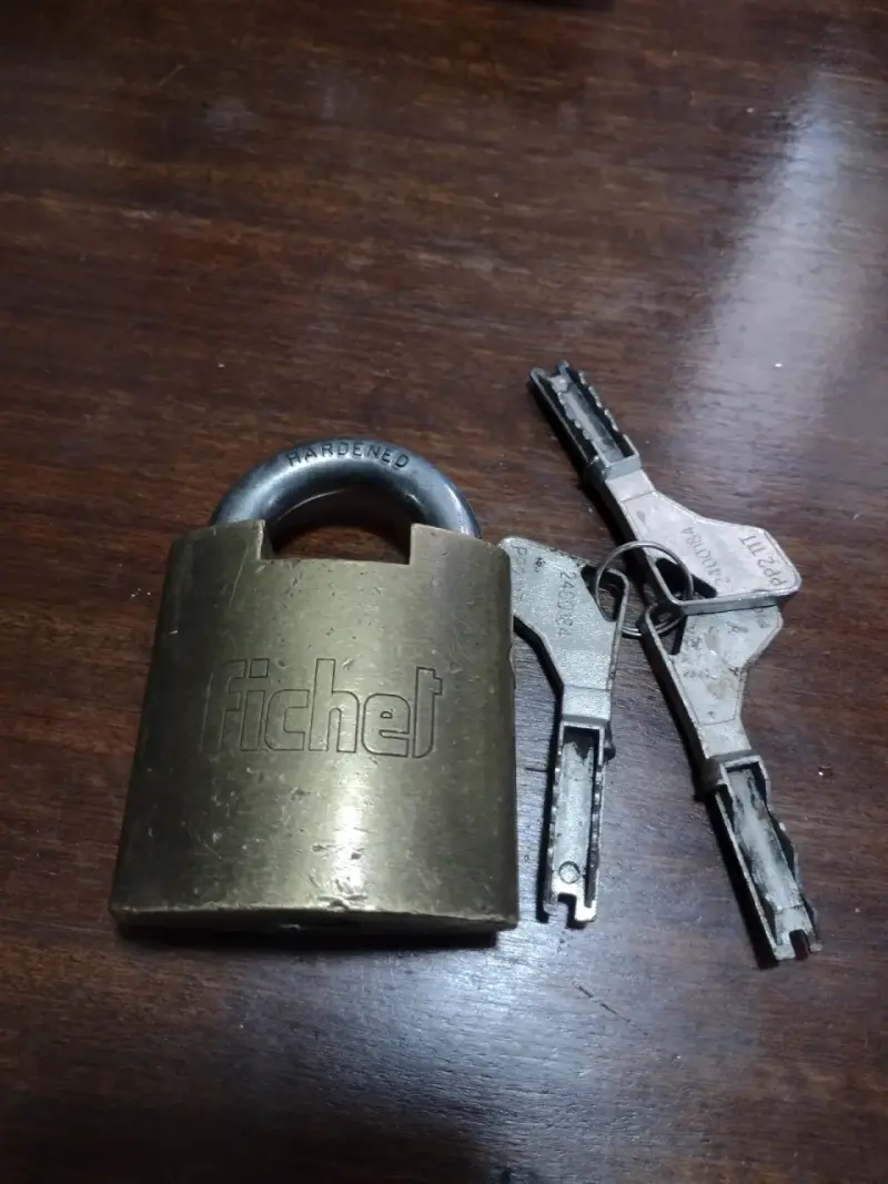 Candado de seguridad Fichet con llave - 6