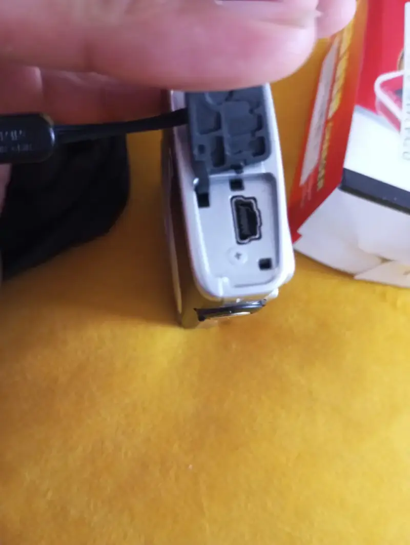 Cámara Digital Canon PowerShot 16MP Digicam Y2K (S - 5