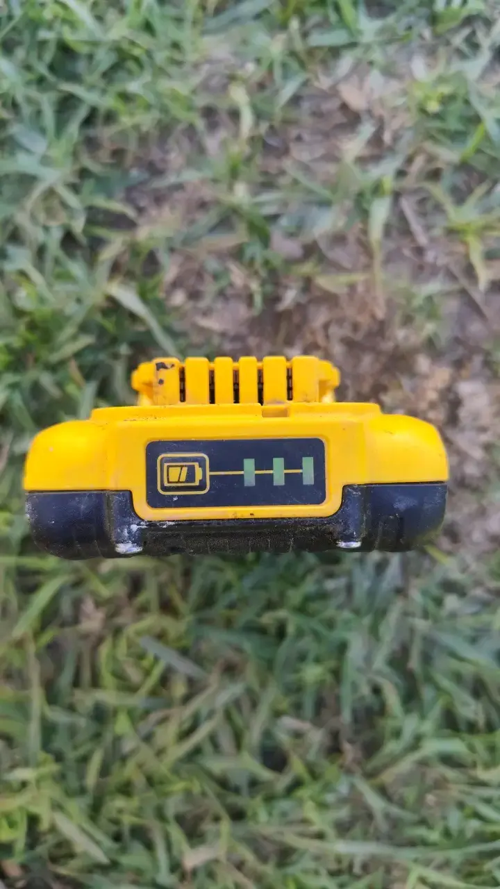 Batería DeWalt 20V 2Ah para herramientas eléctricas - 3