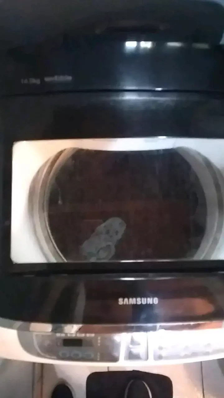 Lavadora Samsung 14 kg con tecnología Wobble - 1