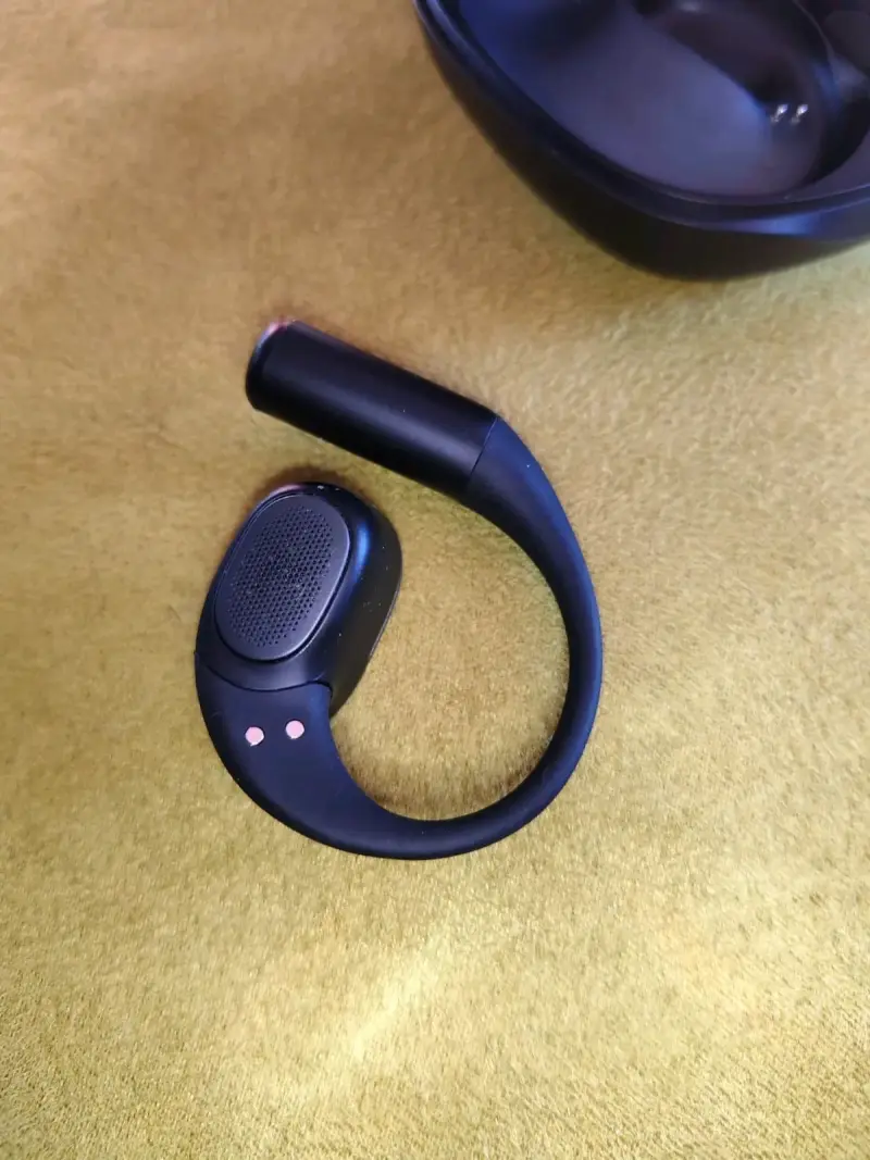 Auriculares inalámbricos JBL con estuche de carga - 3